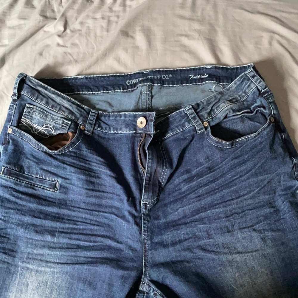 Cowgirl Tuff Jeans - Tornado.. W: 38. L: 33